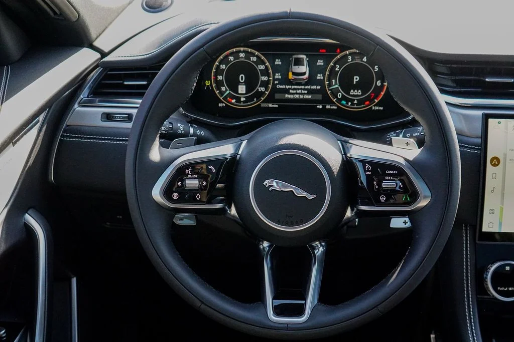 2026 Jaguar F-Pace R-Dynamic S - Photo 30
