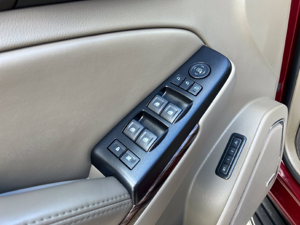 Used 2018 Red GMC SLT image 16