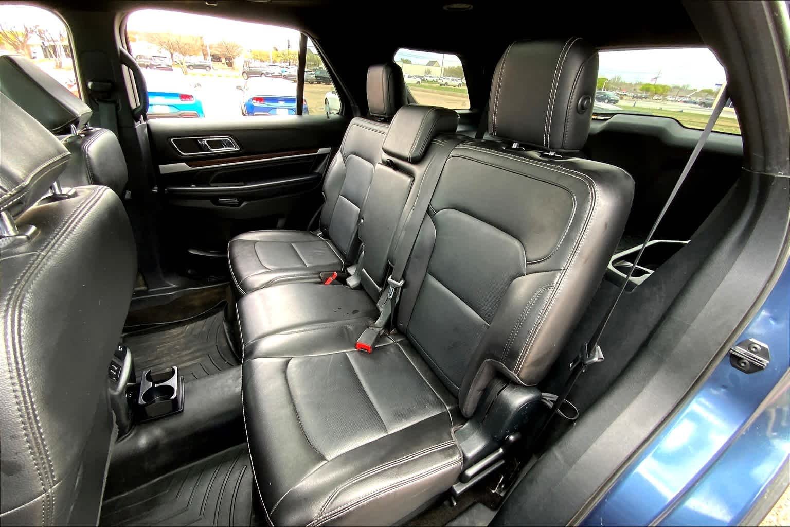 Used 2018 Blue Metallic Ford Limited image 21