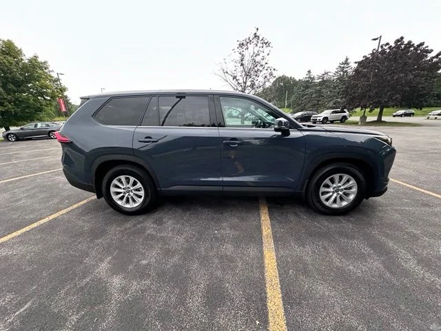 Used 2024 Gray Toyota XLE image 2
