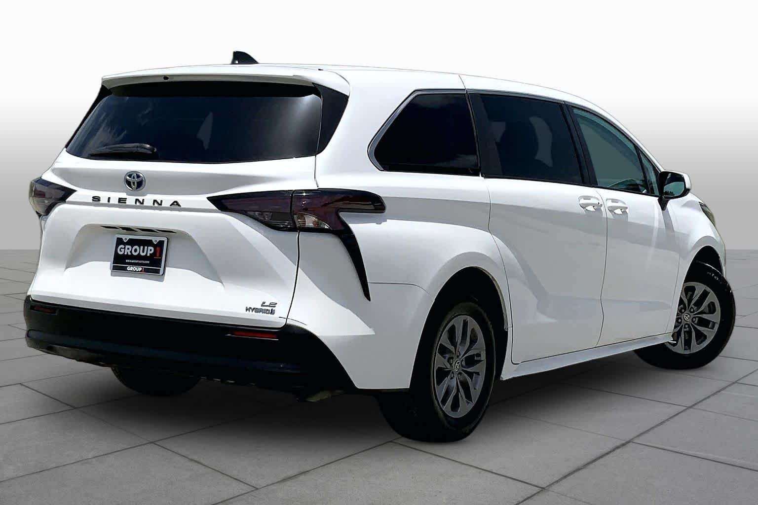 Used 2023 Ice Cap Toyota LE image 13