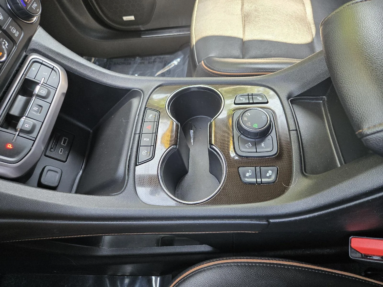 Used 2020 Ebony Twilight Metallic GMC AT4 image 22