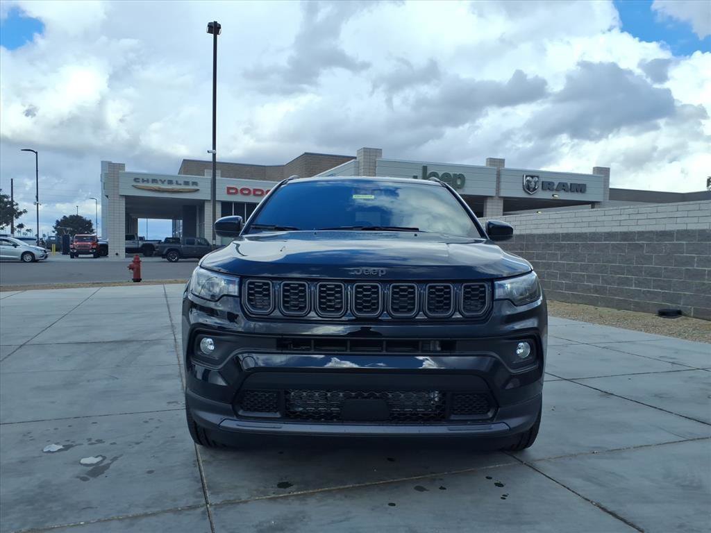 New 2026 Diamond Black Crystal Pearl-Coat Exterior Paint Jeep Latitude Altitude image 2