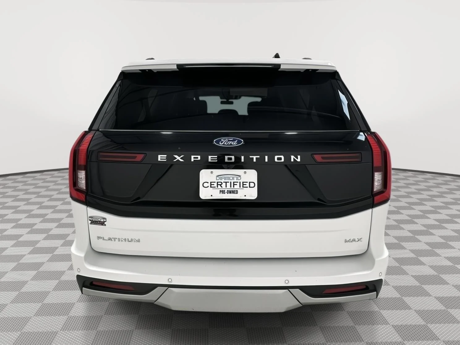 Used 2025 Oxford White Ford Platinum image 3