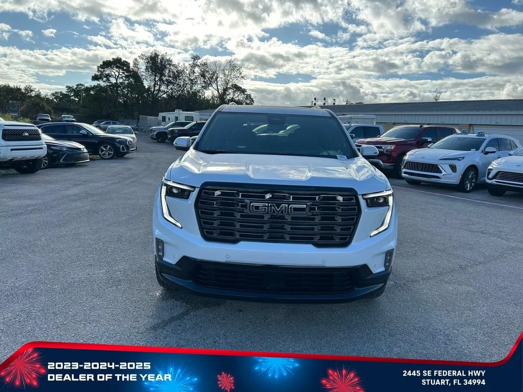 New 2026 Glacier White Tricoat GMC Denali Ultimate image 2