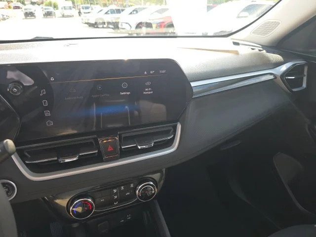 Used 2026 Green Chevrolet LT image 19