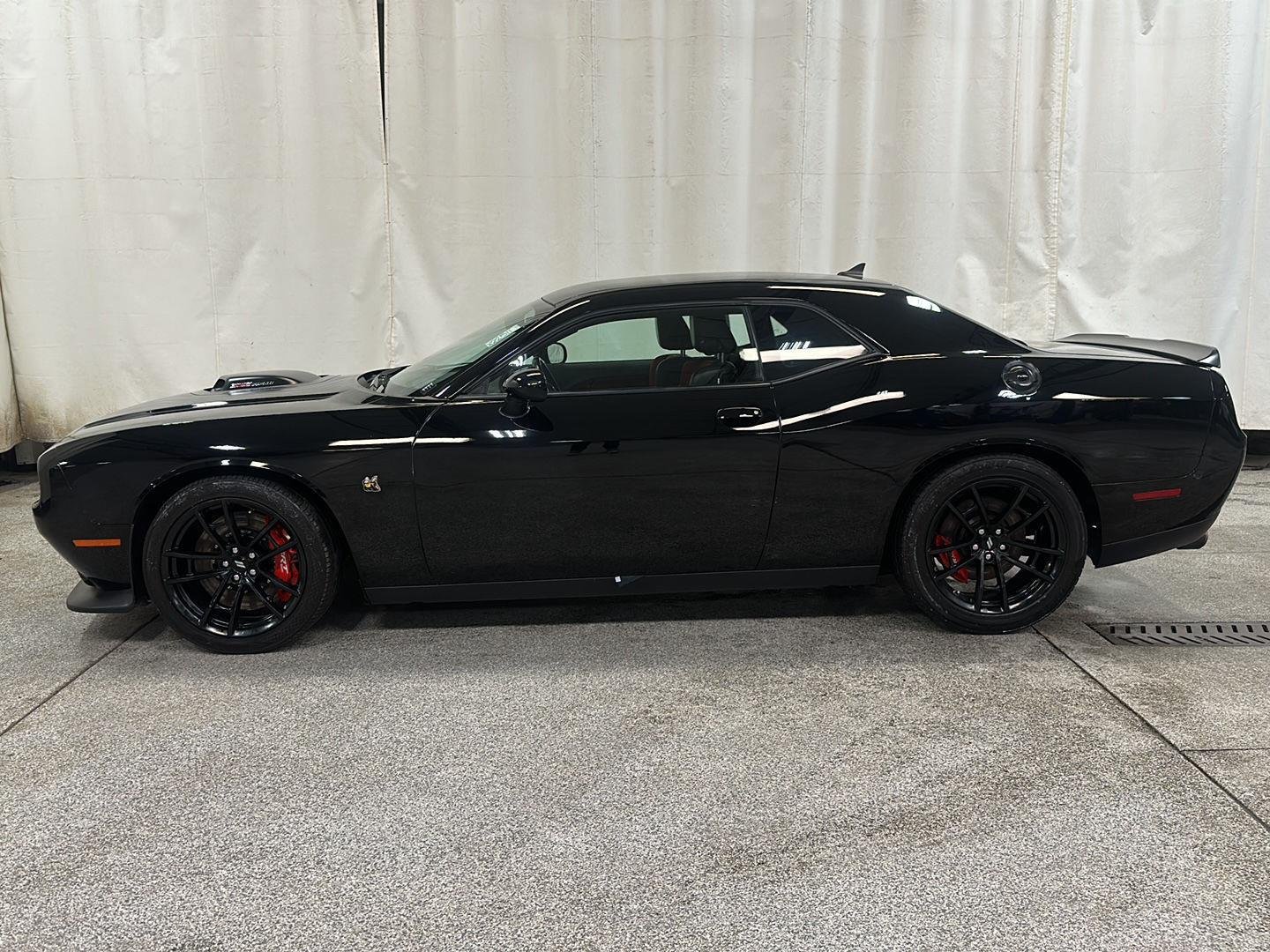 Used 2021 Dodge Challenger R/T with VIN 2C3CDZFJ6MH521333 for sale in Waconia, Minnesota