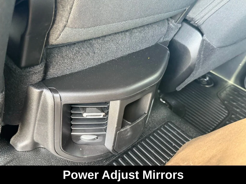 2025 RAM 3500 Chassis Tradesman - Photo 25