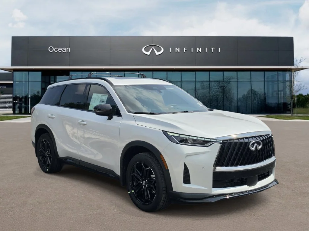 New 2027 White INFINITI SPORT image 2