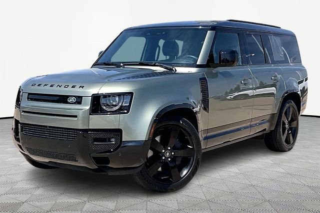 2024 Land Rover Defender 130 X-Dynamic SE P400's photo
