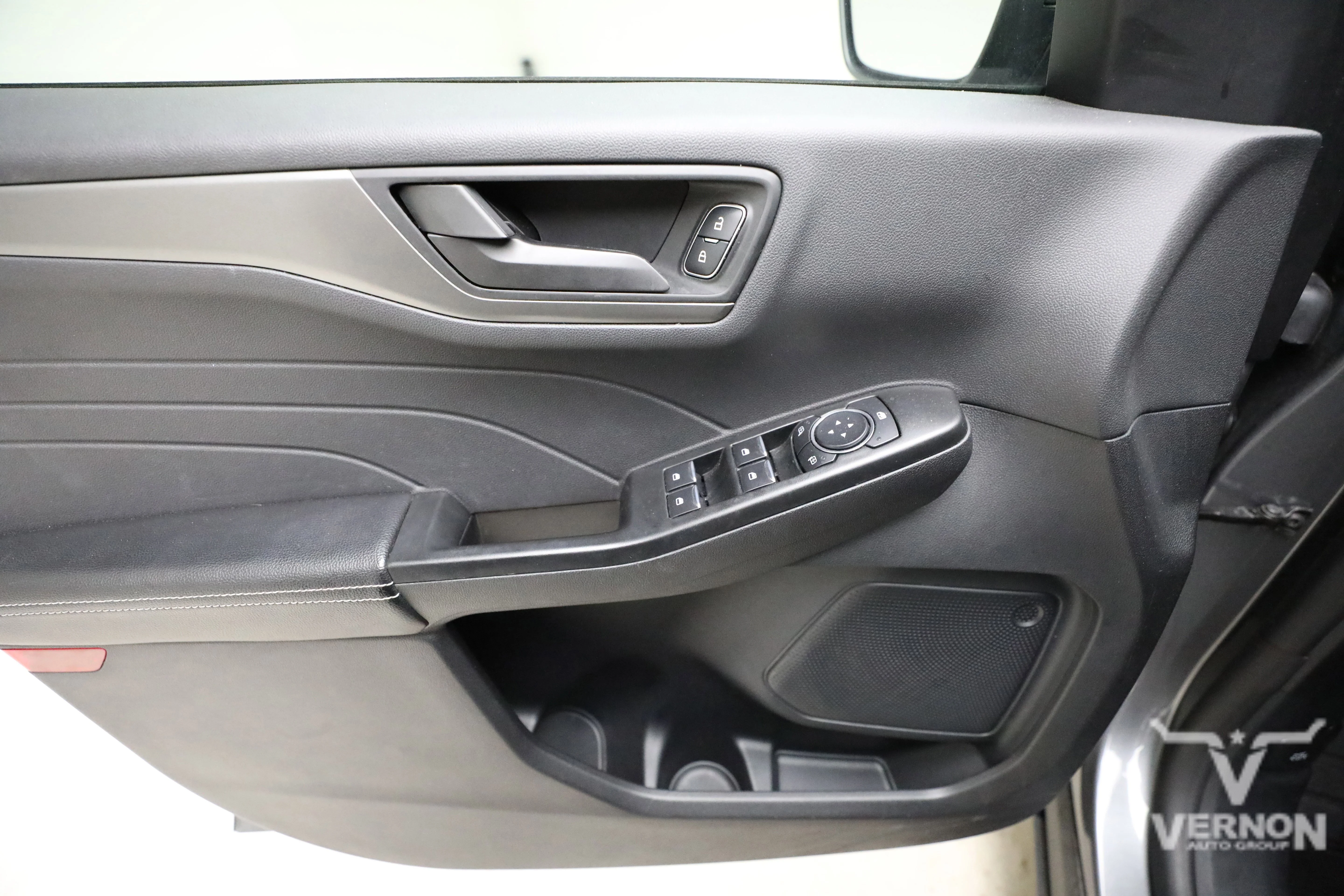 Pre-Owned 2025 Ford Escape Active FWD