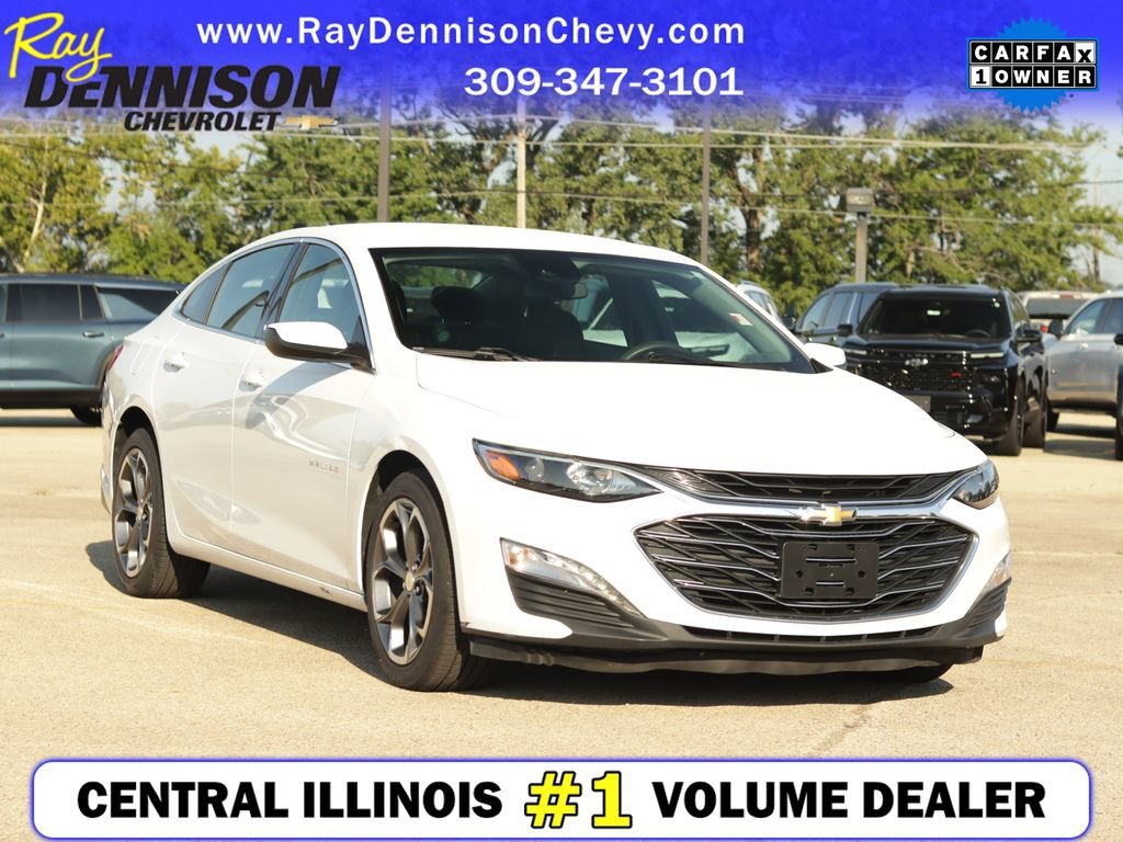 Used 2024 Summit White Chevrolet 1LT image 1