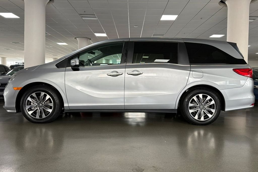 Used 2023  Honda EX-L image 11