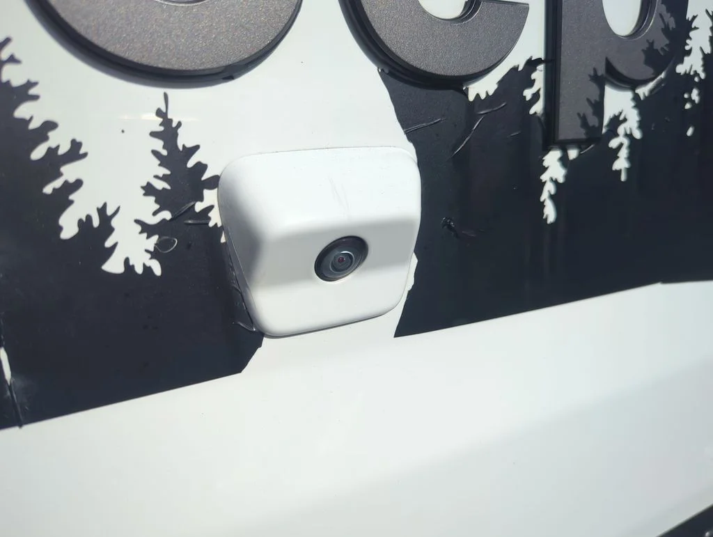 Used 2021 White Jeep Sport image 28