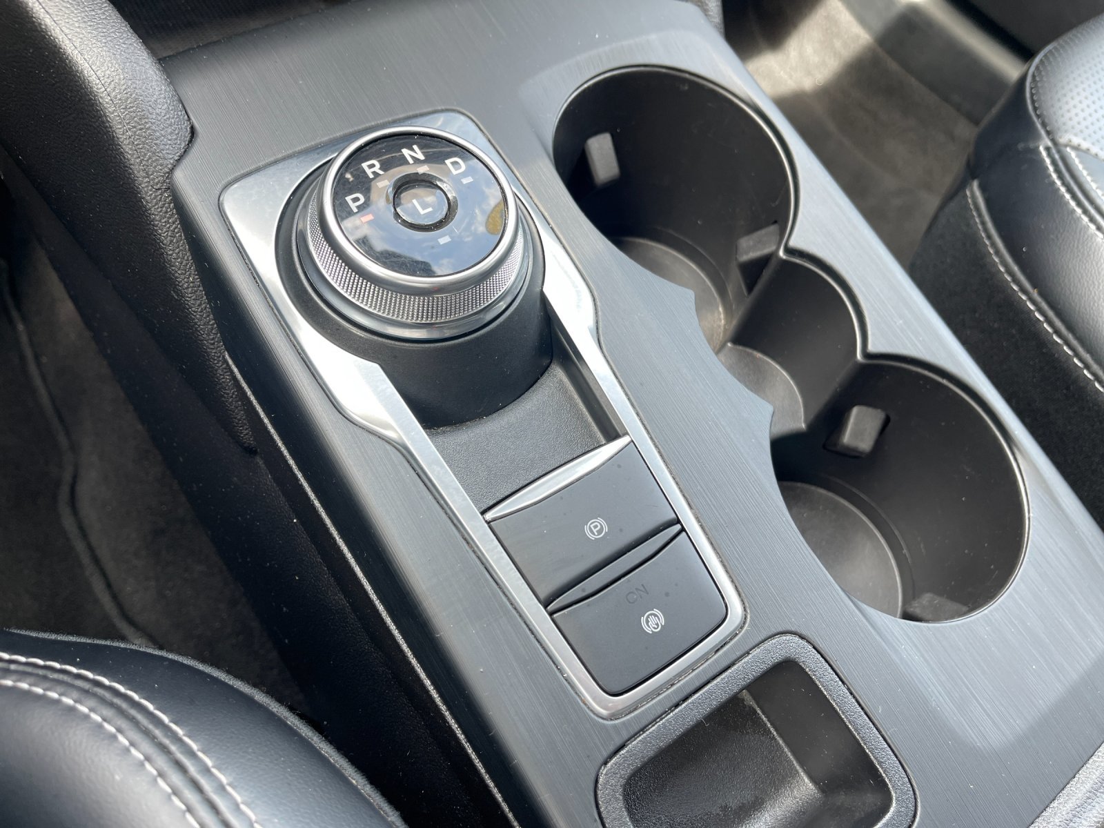 Used 2024 Agate Black Metallic Ford Platinum image 24