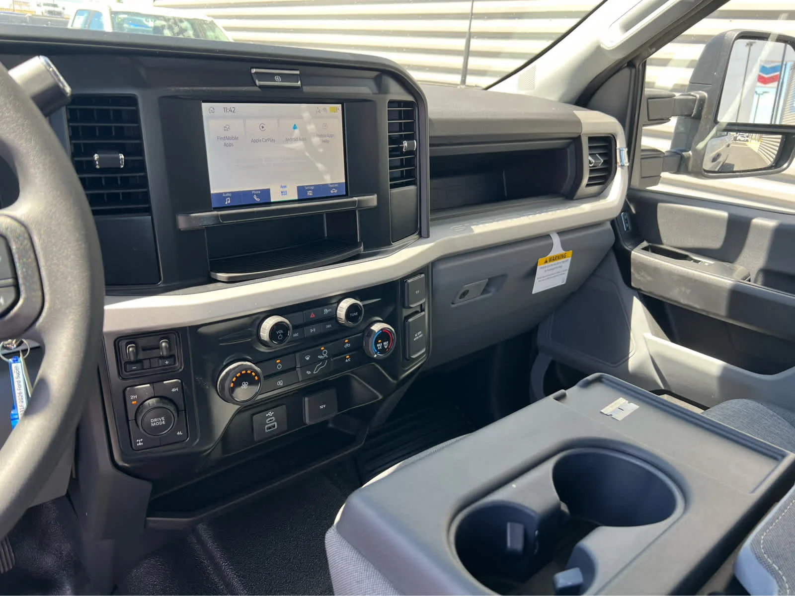 New 2026 Oxford White Ford XL image 37