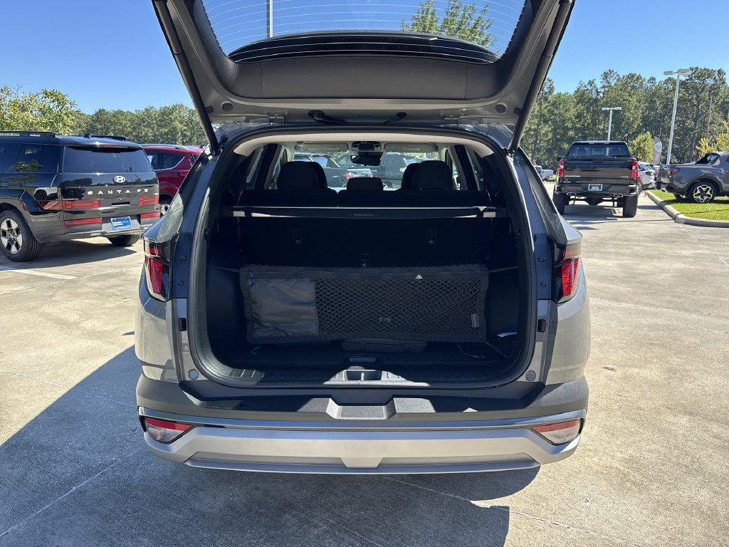New 2026 Gray Hyundai SEL FWD image 20