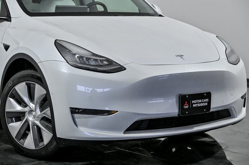 Used 2020 Tesla Model Y Long Range with VIN 5YJYGDEE0LF049456 for sale in Aurora, IL