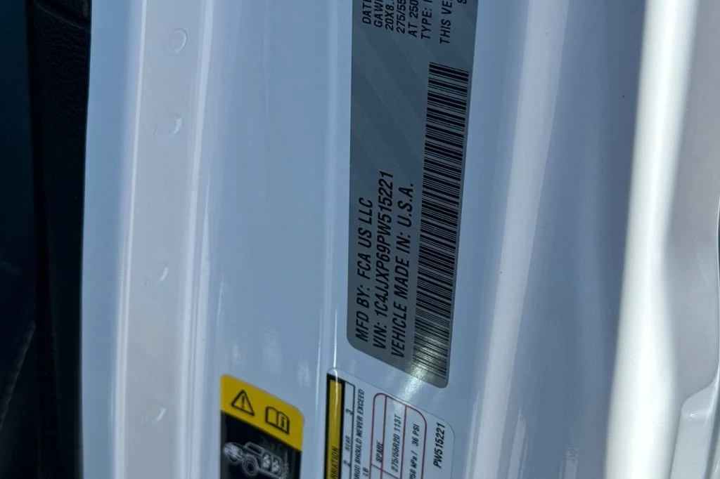 Used 2023 White Jeep Sahara 4xe image 34