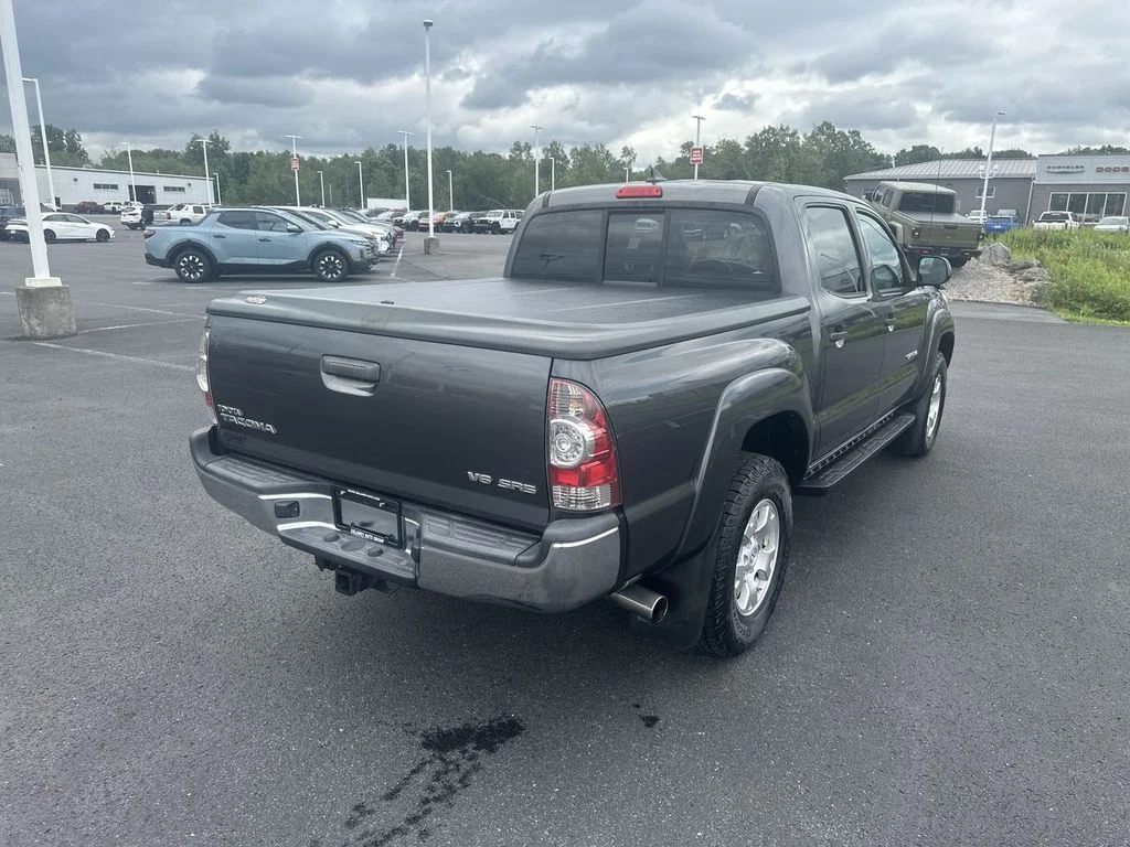 Used 2015 Gray Toyota Base image 8