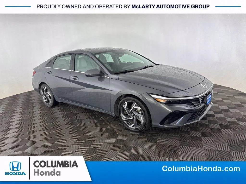 Used 2024 Gray Hyundai Limited image 1