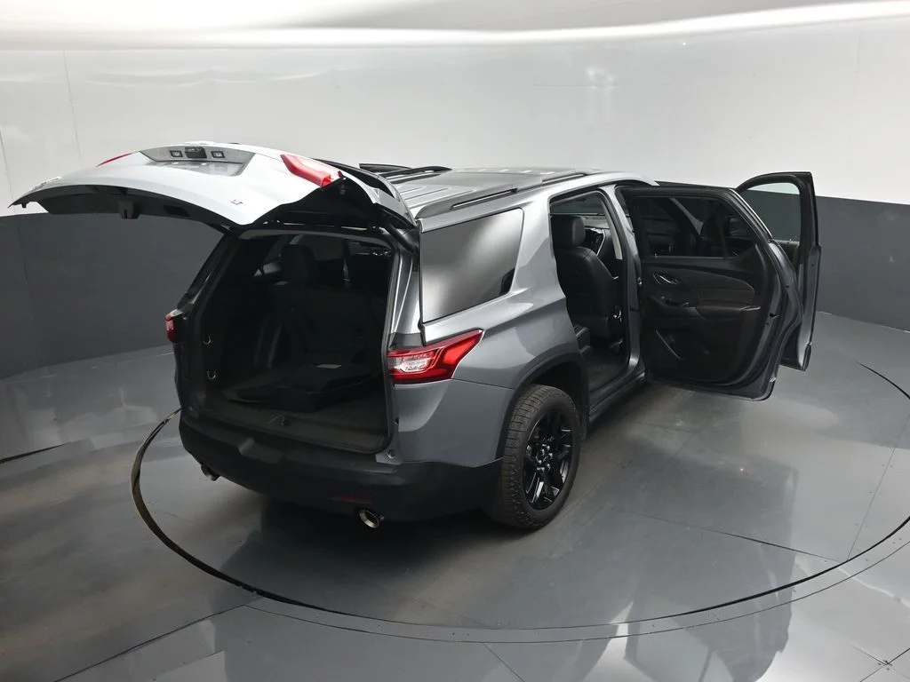Used 2019 Gray Chevrolet 3LT image 29