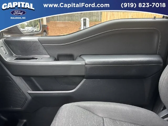 Used 2023 Black Ford XLT image 27