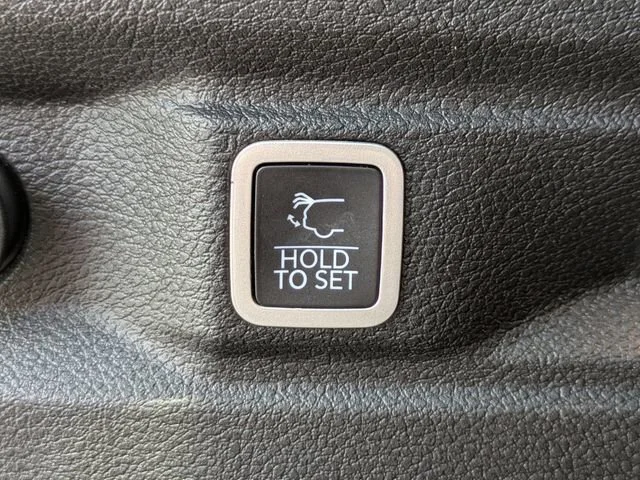 Used 2023 Gray Jeep Limited image 13