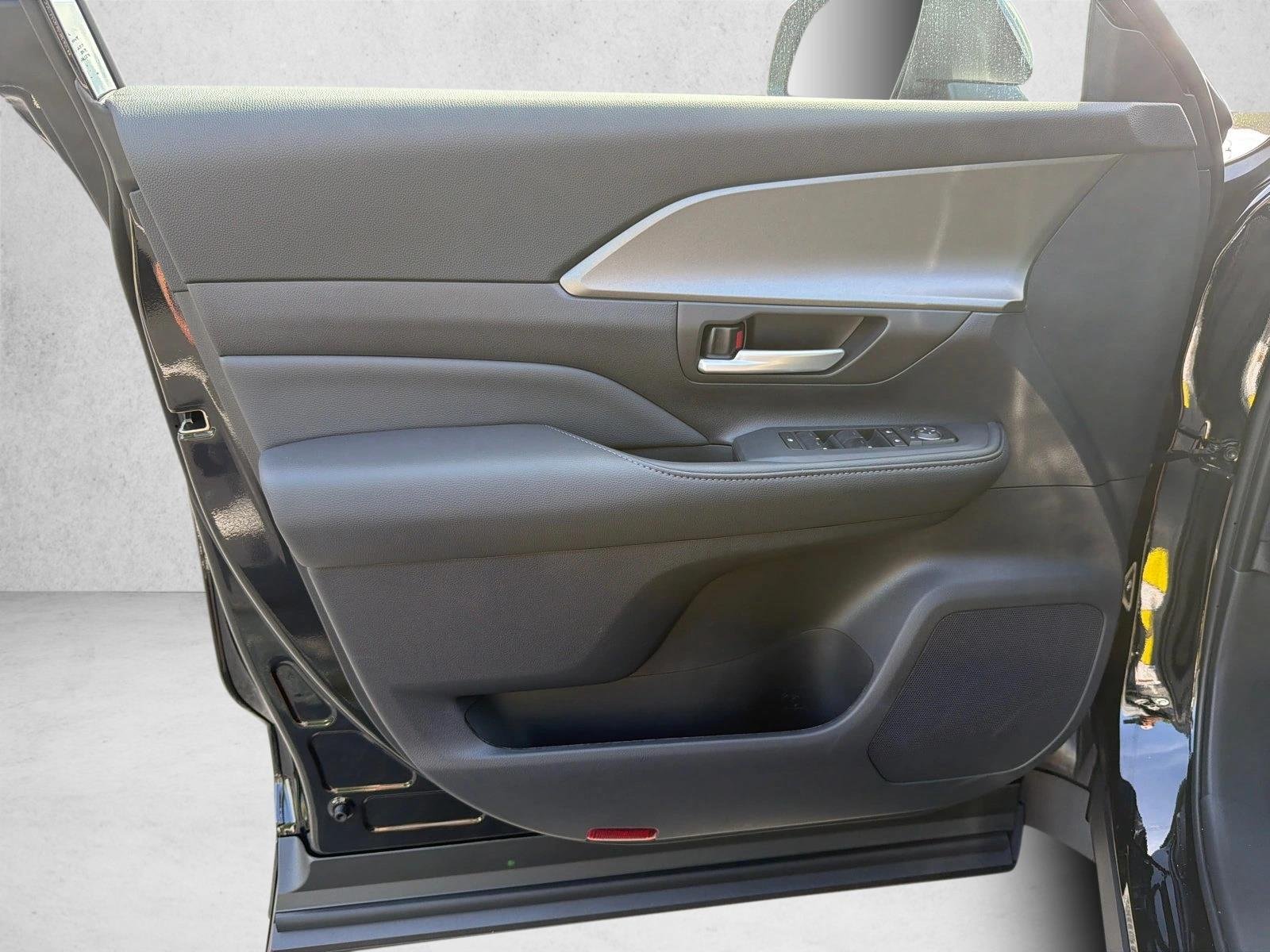 New 2026 Midnight Black Metallic Toyota XLE image 10