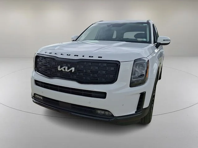Used 2022 White Kia SX image 4