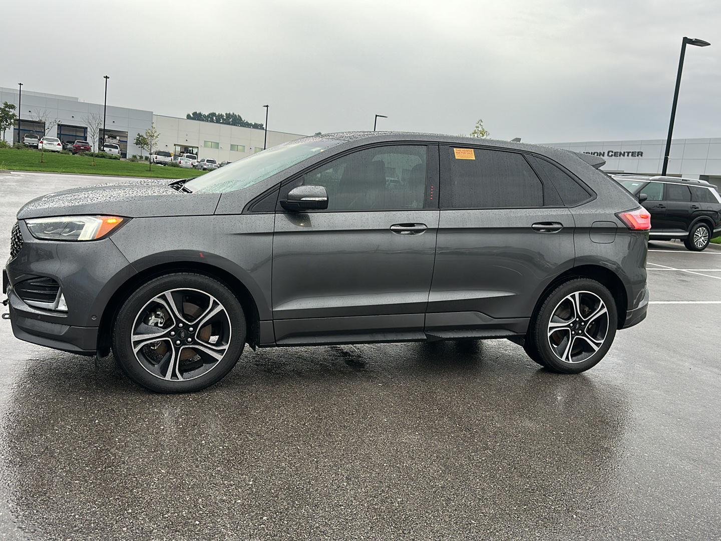 Used 2020 Magnetic Metallic Ford ST image 3