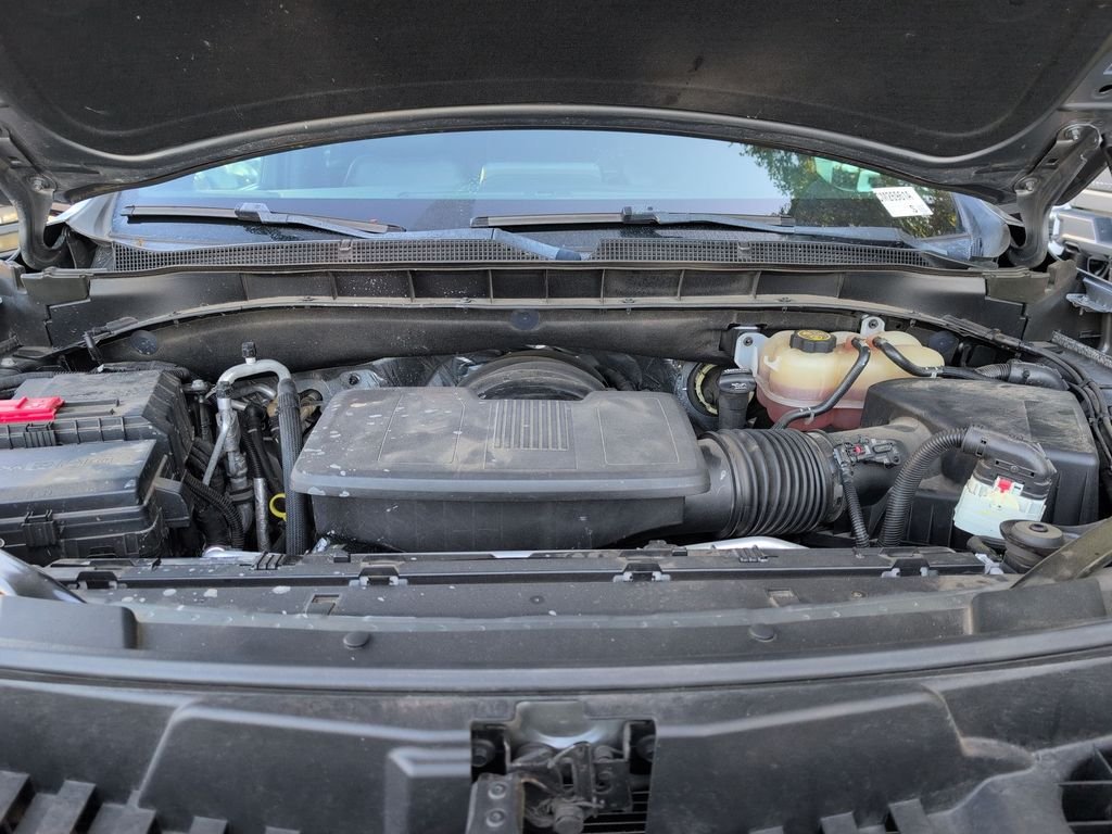 Used 2022 Gray Chevrolet Z71 image 15