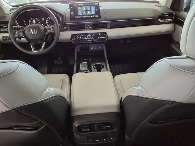 2025 Honda Pilot EX-L - Photo 19