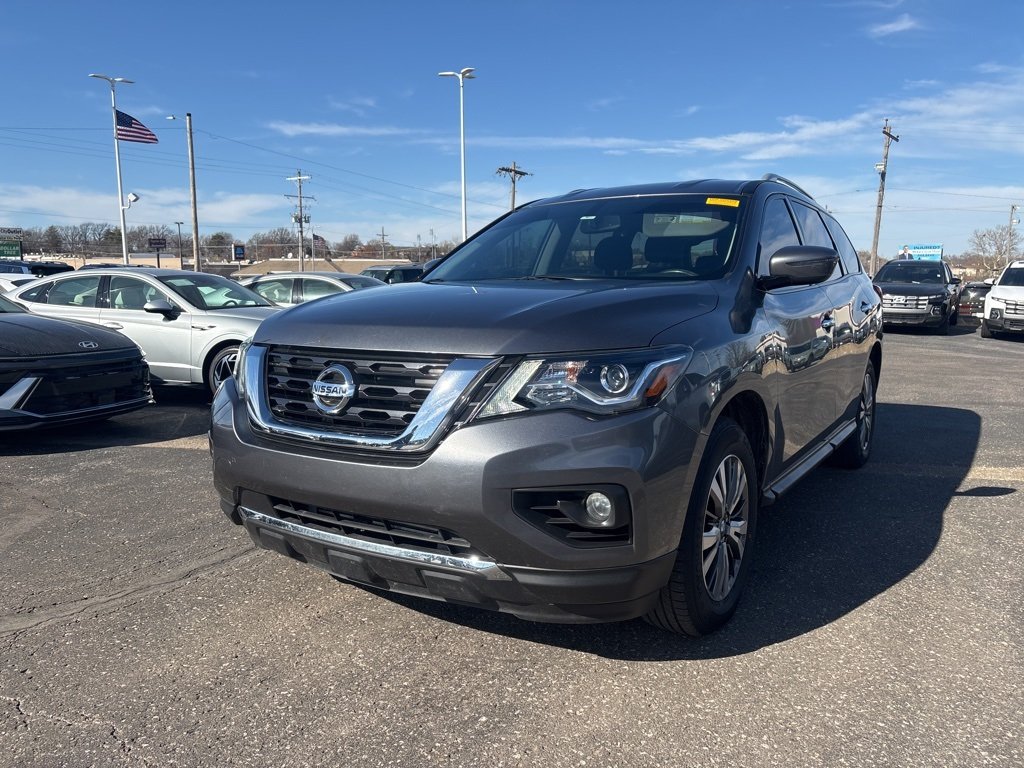 2019 Nissan Pathfinder SV