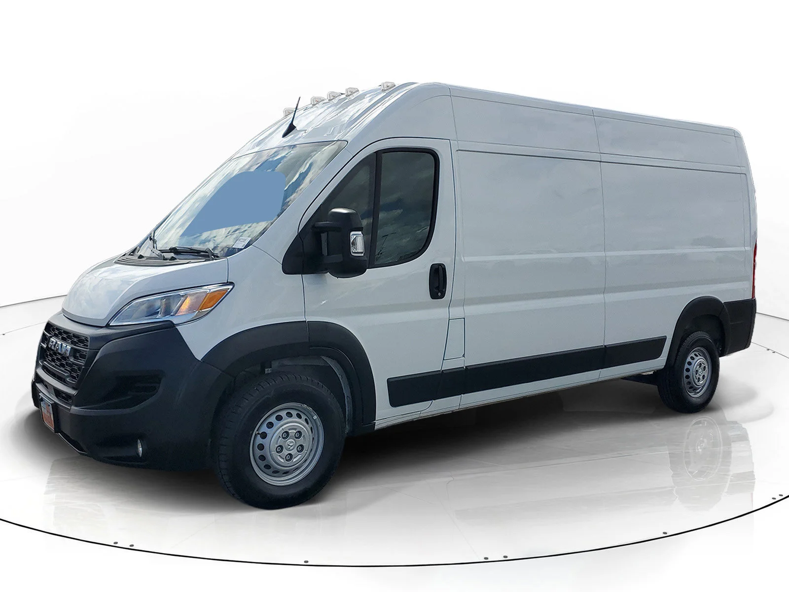 Used 2025 White Ram High Roof image 8