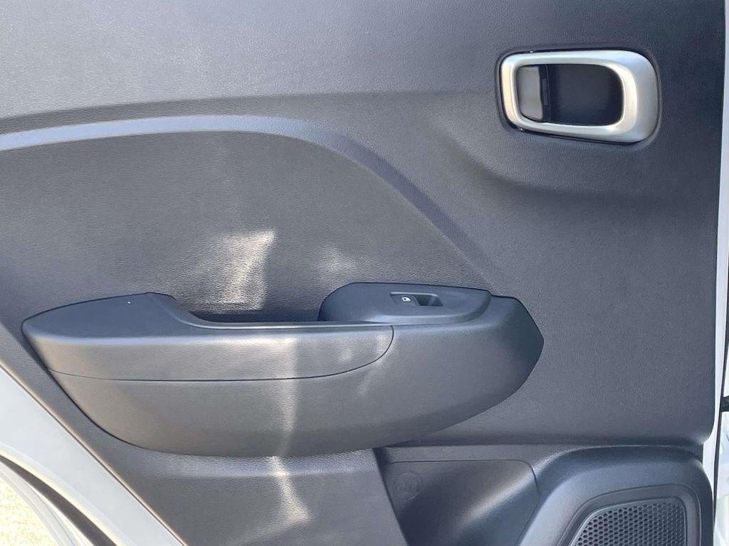 New 2026 White Hyundai SE image 9