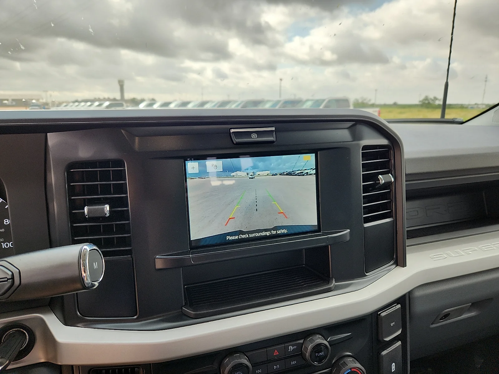 New 2026 Oxford White Ford F-250® XL image 23