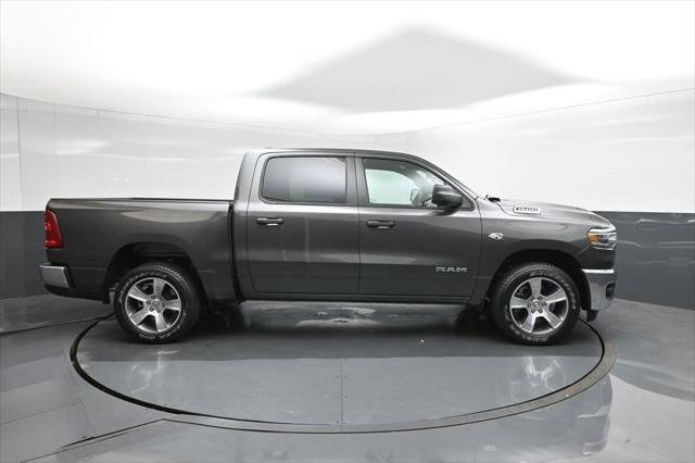 New 2026 Granite Crystal Metallic Clear-Coat Exterior Paint RAM TRADESMAN image 26