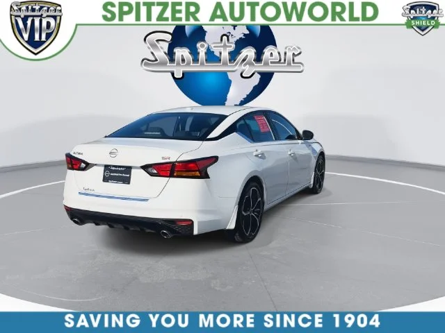 Used 2023 White Nissan 2.5 SR image 15