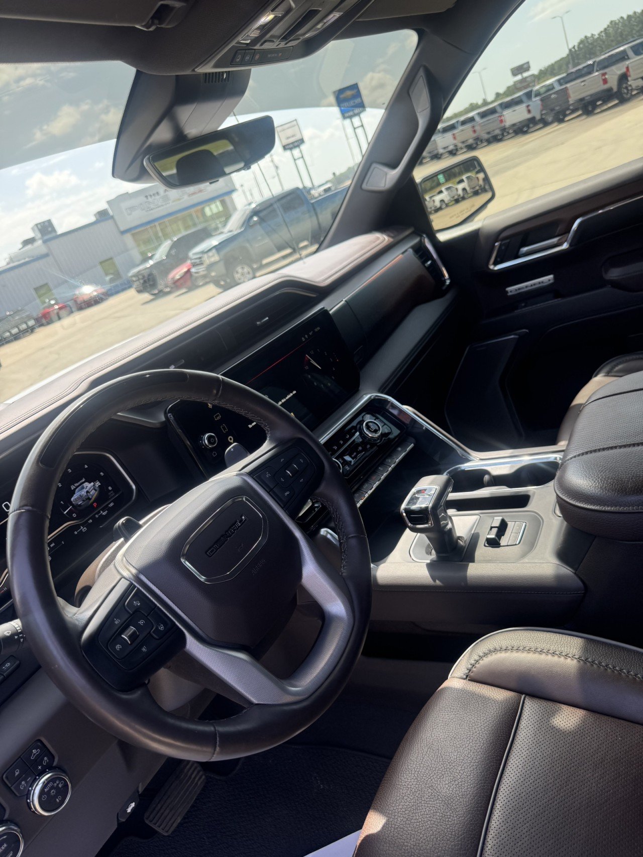 Used 2023 SUMMIT WHITE GMC Denali image 14