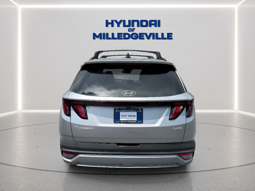 New 2026 Shimmering Silver Hyundai SEL FWD image 39