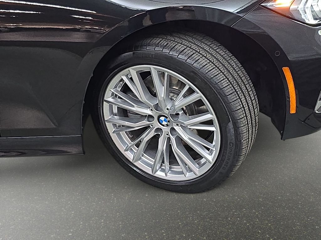 Used 2023 Black Sapphire Metallic BMW 330i xDrive image 33