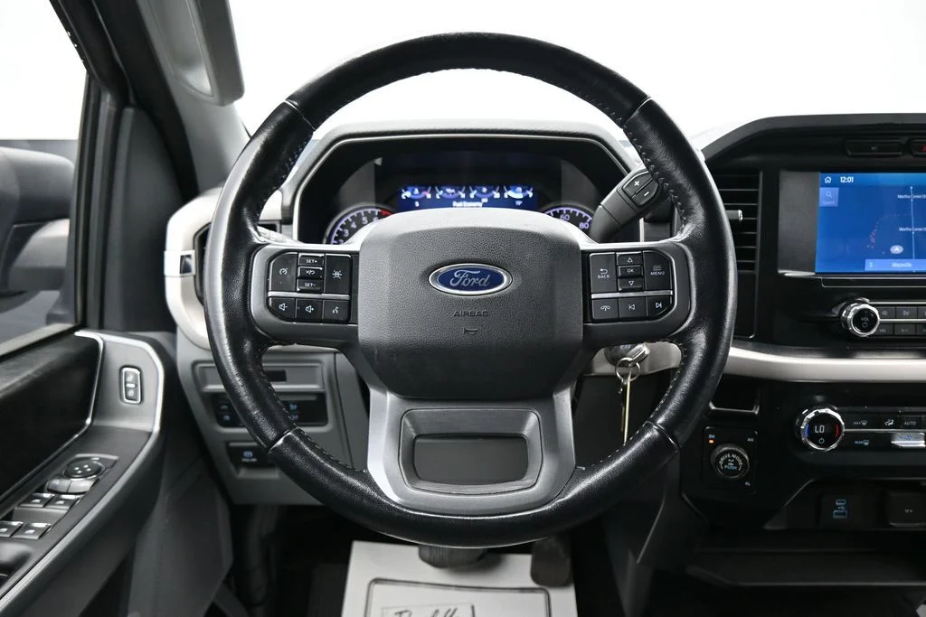 Used 2021 White Ford XLT image 15