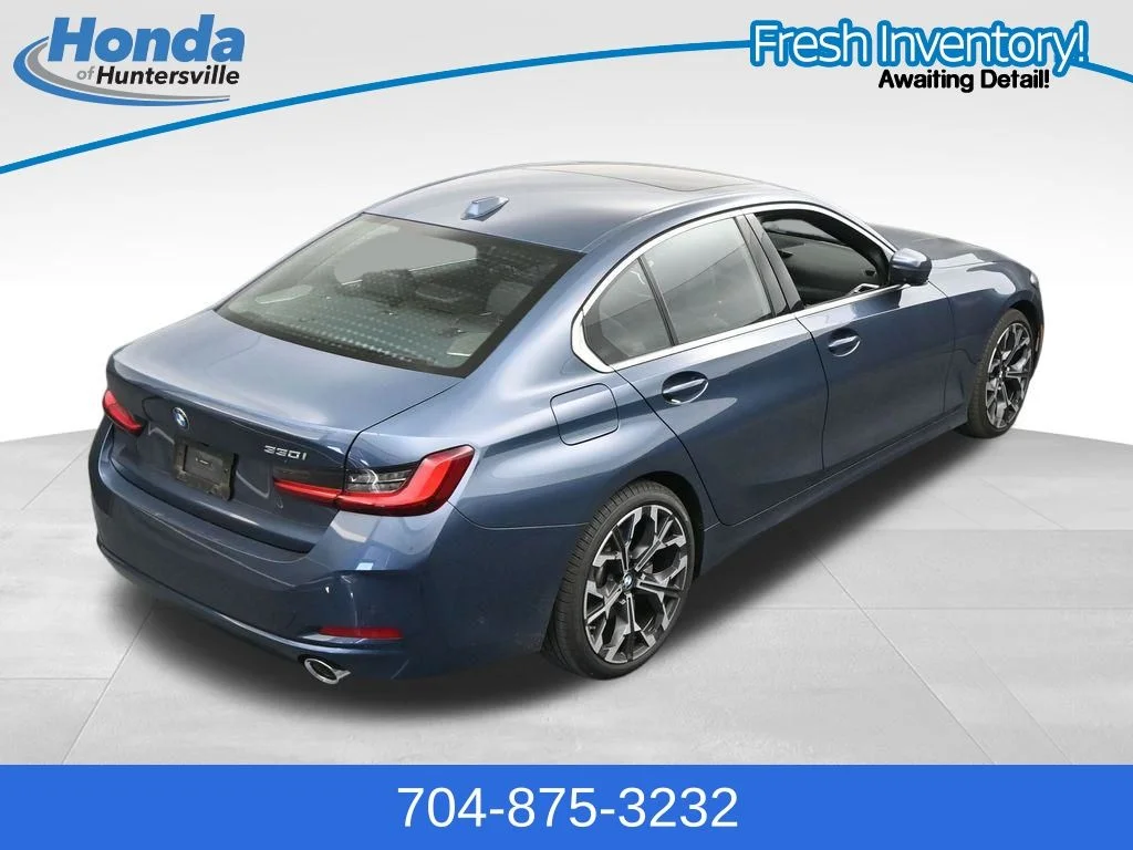 2025 BMW 3 Series 330i - Photo 19