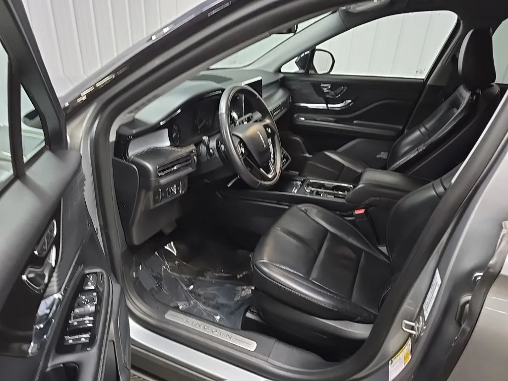 Used 2022 Radiance Metallic Lincoln Standard image 34