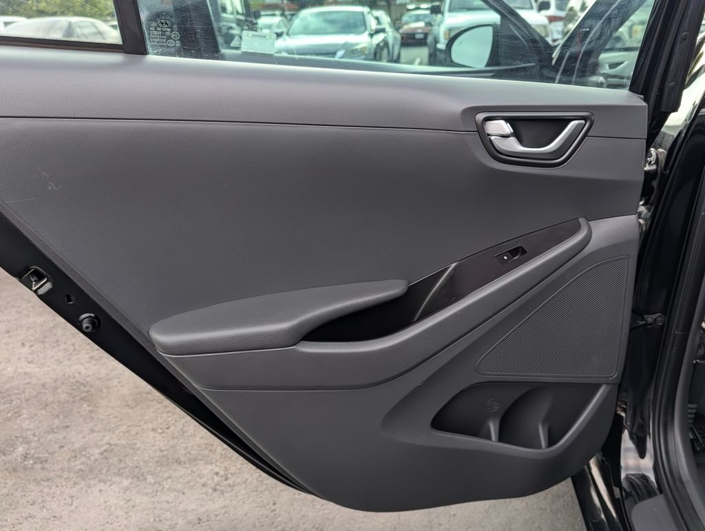 2017 Hyundai Ioniq SEL - Photo 14