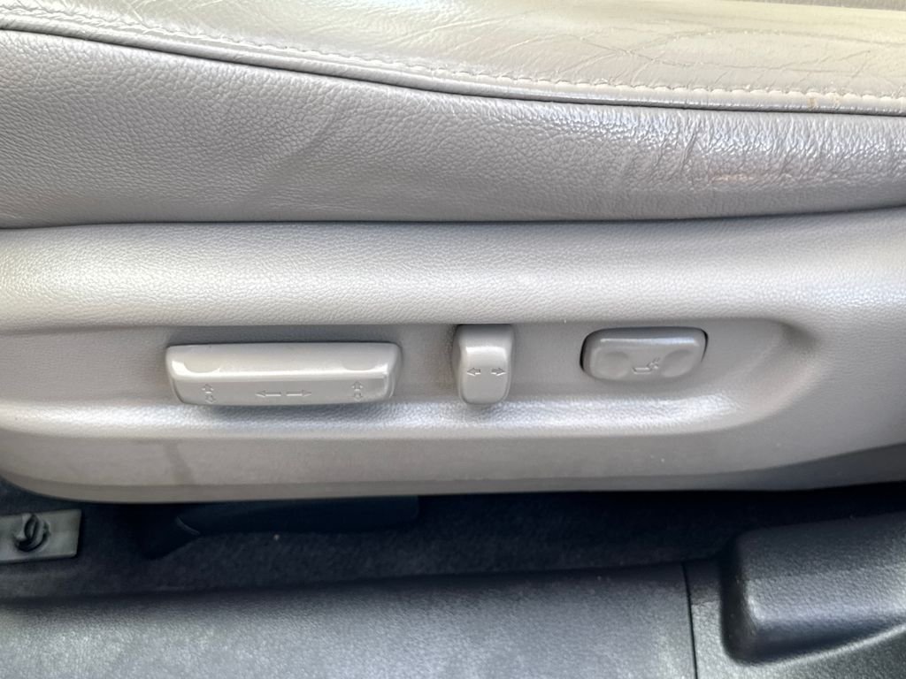 Used 2017  Honda EX-L image 47