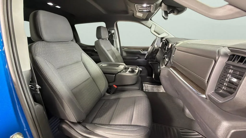 Used 2023 Glacier Blue Metallic Chevrolet RST image 34