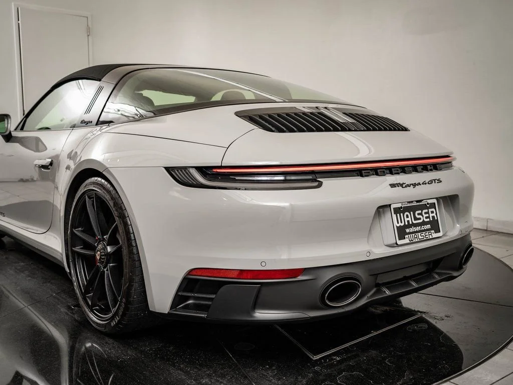 Used 2022 Chalk Porsche Targa 4 GTS image 28