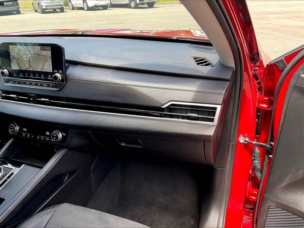 Used 2024 Red Mitsubishi SE image 13